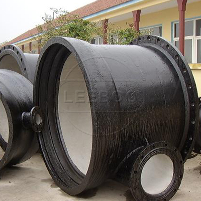 钢制松套伸缩接头展示图