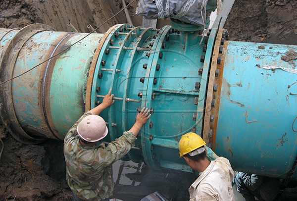 青海省果洛市玛沁县钢制<a href=http://www.viagrawrp.com target=_blank class=infotextkey>伸缩接头</a>现场图2