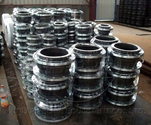 DN300不锈钢橡胶接头发货图